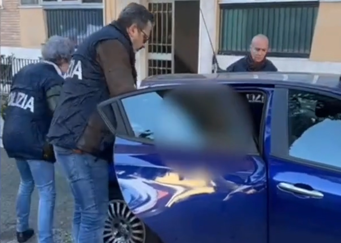 L Aquila La Squadra Mobile Sgomina La Banda Dei Colpi In Gioielleria