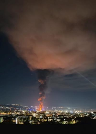 Incendio a Chieti Scalo, la Asl:  lavare frutta e verdura coltivati in zona  