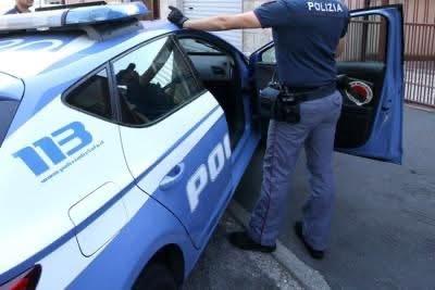 Avezzano, 28enne arrestato dalla Polizia per spaccio di droga e possesso di armi