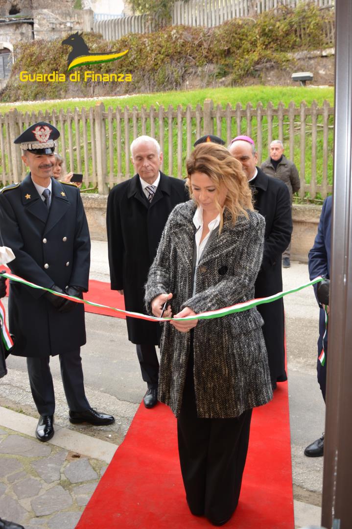 Inaugurata alla presenza del Comandante Regionale Abruzzo della Guardia di Finanza la nuova sede della tenenza di Popoli Terme.