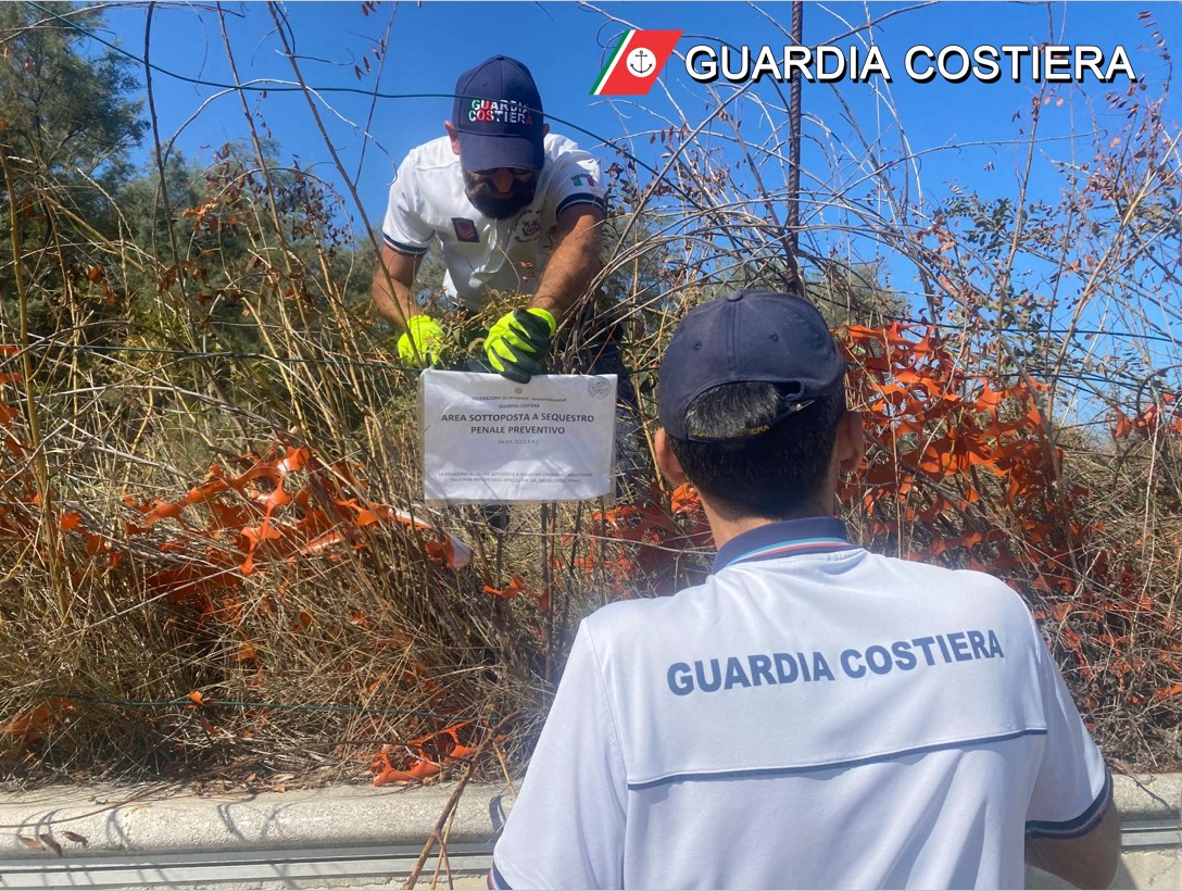 Città Sant'Angelo, La Guardia Costiera di Pescara sequestra area in stato di abbandono alla Foce del Torrente Piomba