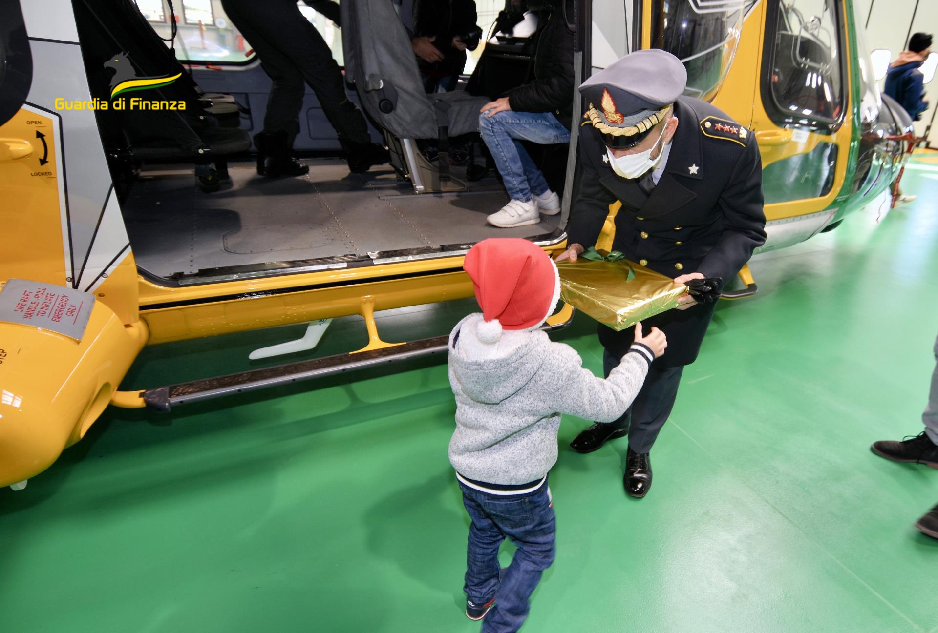 GdF Pescara, solidarieta’ ed inclusione sociale nell’hangar della Guardia di Finanza di Pescara.