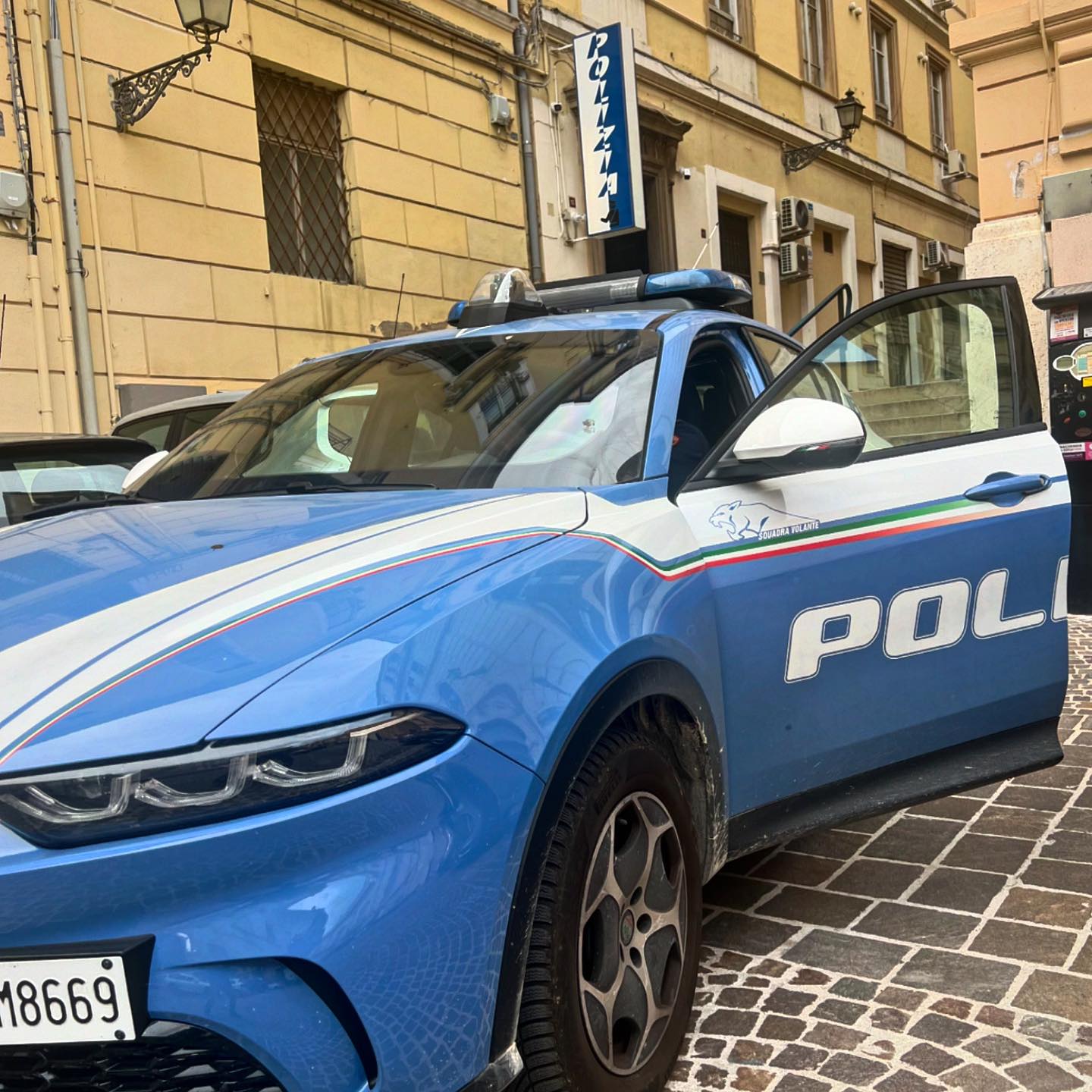 Criminalità giovanile,  l’operazione nazionale della Polizia tocca anche Chieti e Teramo e L'Aquila