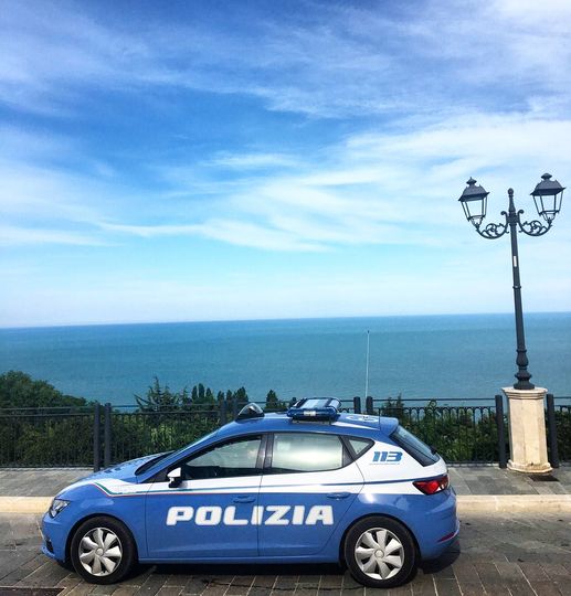 La Polizia di Stato ritrova auto rubata sul litorale di Vasto 