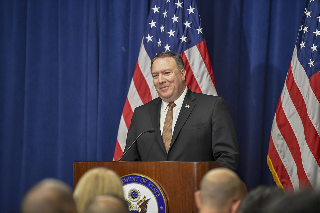 Mike Pompeo a Pacentro, paese in fermento