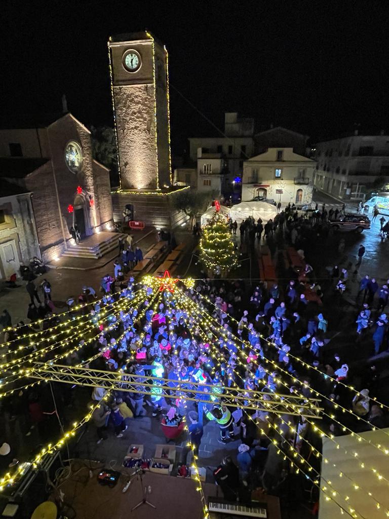 Rocca San Giovanni: il 6 gennaio torna "La Befana vien nel borgo" tra magia, sapori e musica