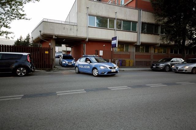 L'Aquila, spaccio di droga e detenzione di armi, la Polizia arresta un albanese