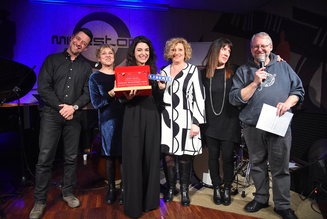 Ada Flocco vince il primo premio sezione Cantanti del Concorso per giovani talenti del jazz italiano “Bettinardi”