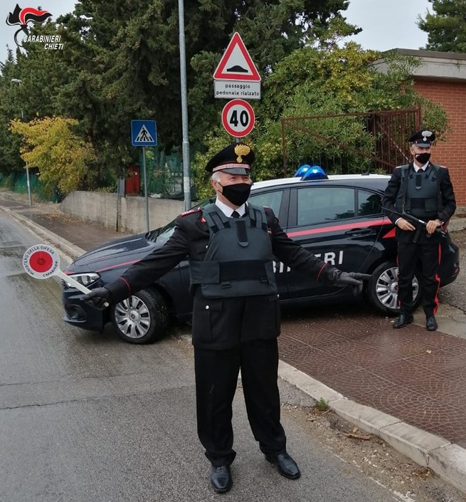 In due rapinano una collanina ad un minore, arrestati dai Carabinieri di San Salvo 