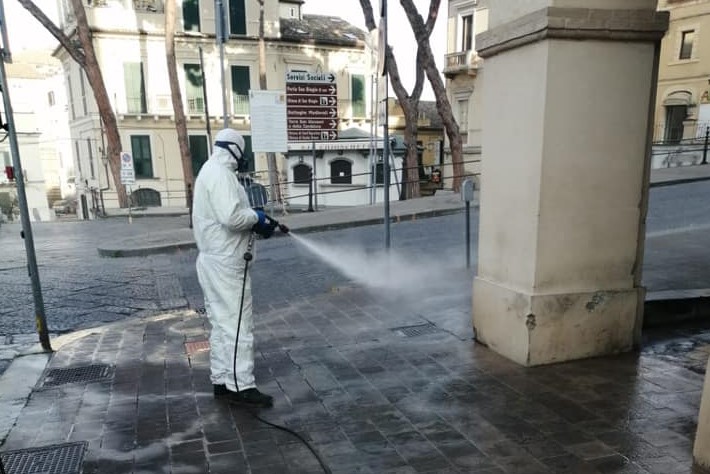 Coronavirus, Ecolan spa al fianco dei cittadini: igienizzazione strade marciapiedi e spazi pubblici