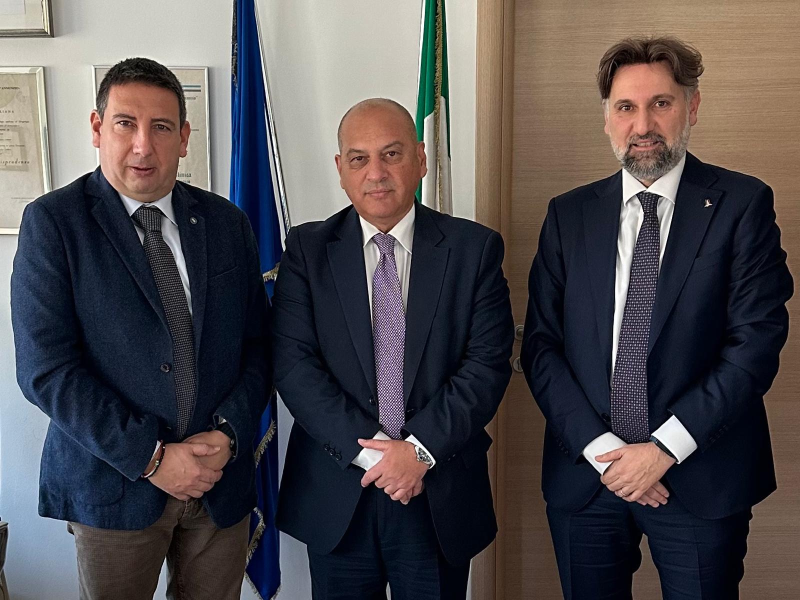  I Senatori di Fratelli d’Italia, Liris e Sigismondi,  in visita alla Questura di L’Aquila per esprimere vicinanza alle forze dell’ordine