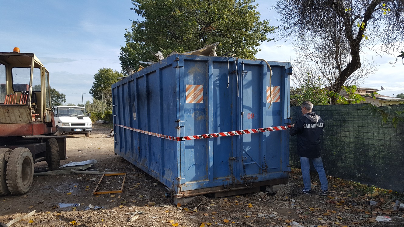 Cepagatti, i Carabinieri Forestali sequestrano un capannone aziendale