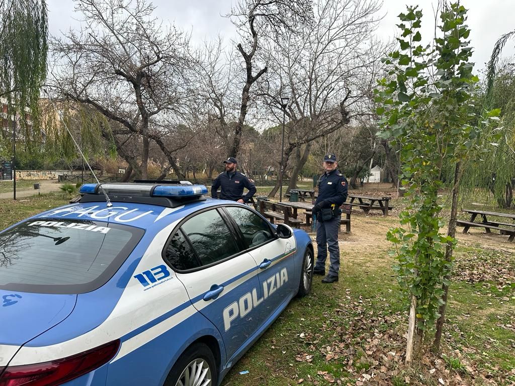 Pescara, spaccio di droga a "Villa Sabucchi": tre giovani fermati.