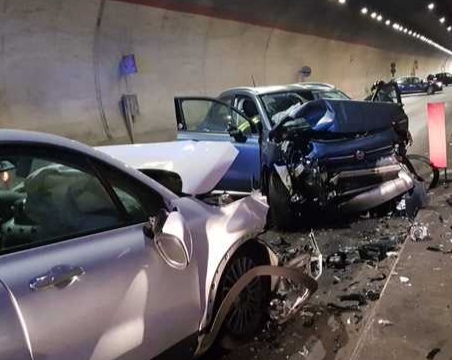 Incidente in galleria a Montesilvano, tre feriti