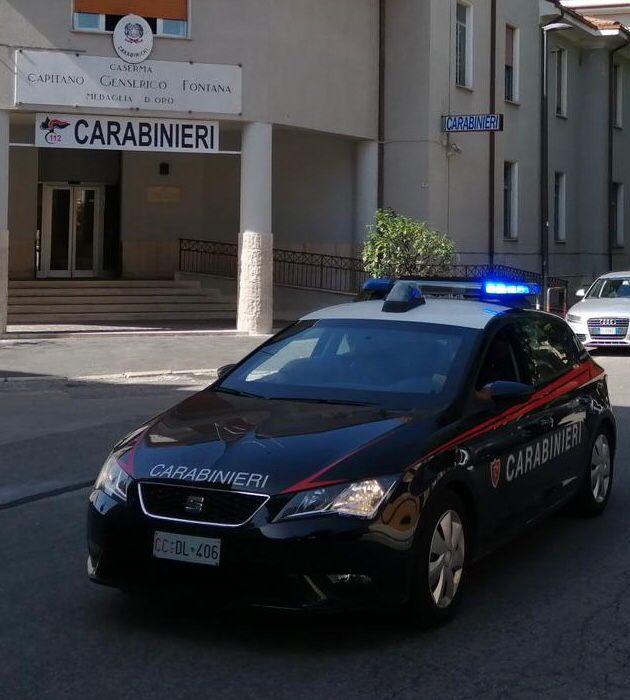 Avezzano, cocaina nascosta dietro il pannello dell’auto, arrestato il conducente