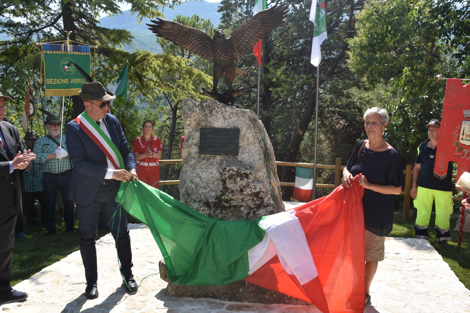 A Villa Santa Maria inaugurato il Monumento agli Alpini