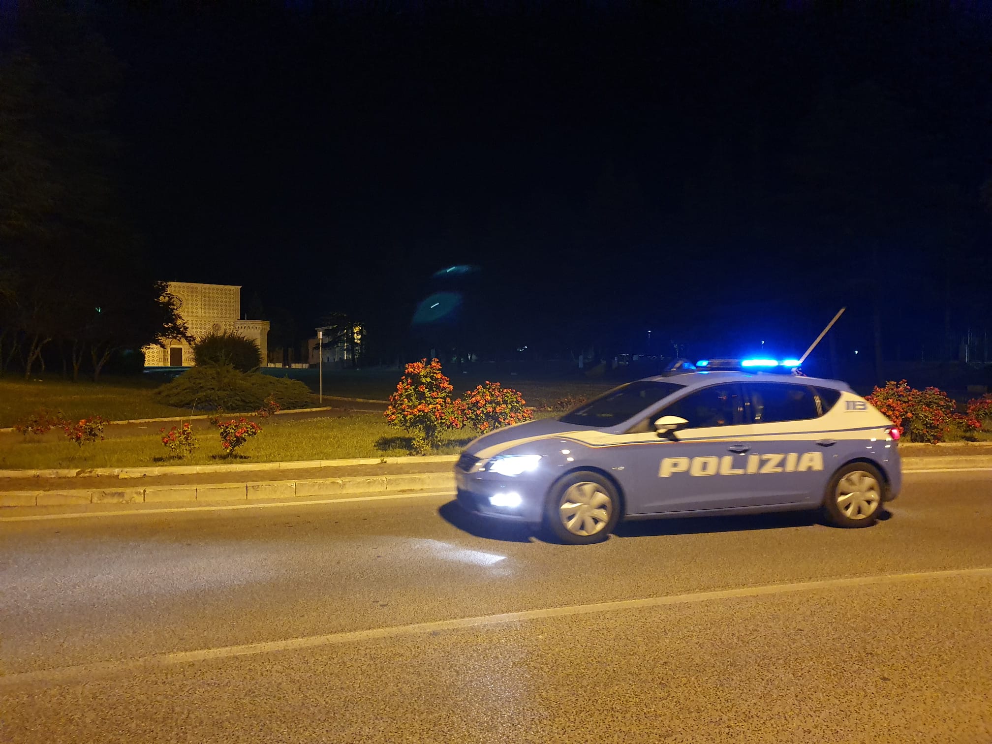 L'Aquila, la Polizia arresta due giovani per maltrattamenti nei confronti dei genitori