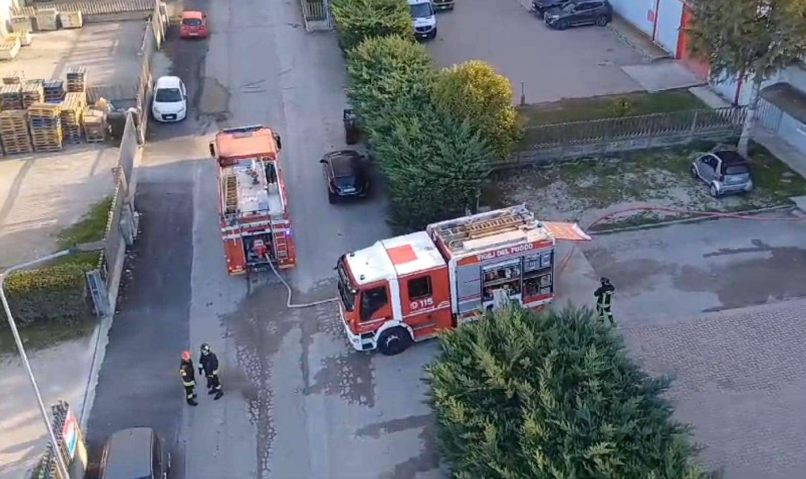 Violenta esplosione in un'azienda di solventi di Pineto