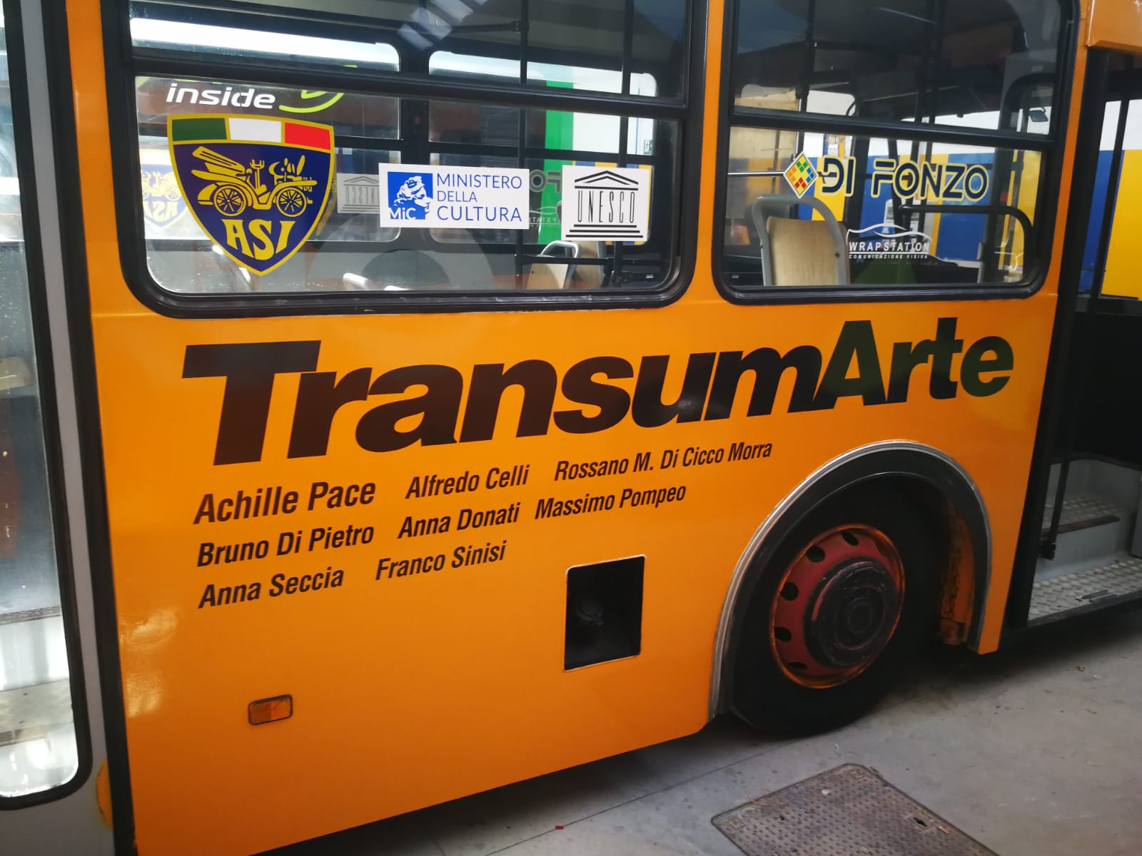 Da Lanciano a Castel del Monte a bordo di autobus, auto e camion d'epoca, tutto pronto per il raduno Asi 