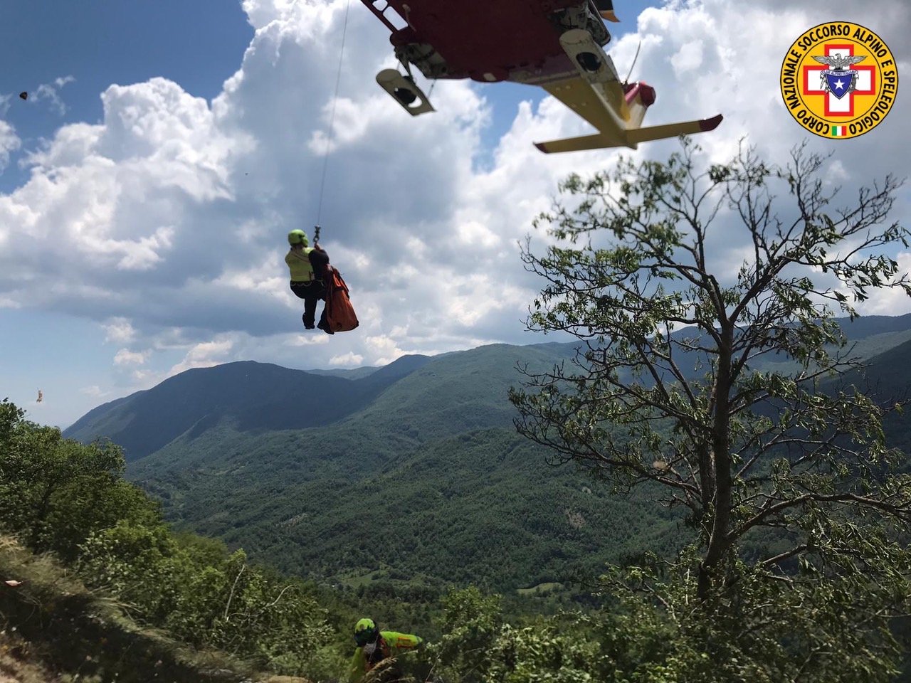 Castellafiume, incidente in Falesia: climber precipita sulle rocce ma sta bene