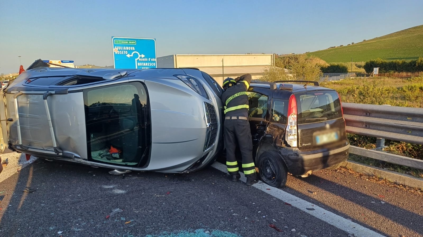 Violento incidente sulla Teramo-Mare: un ferito e traffico bloccato