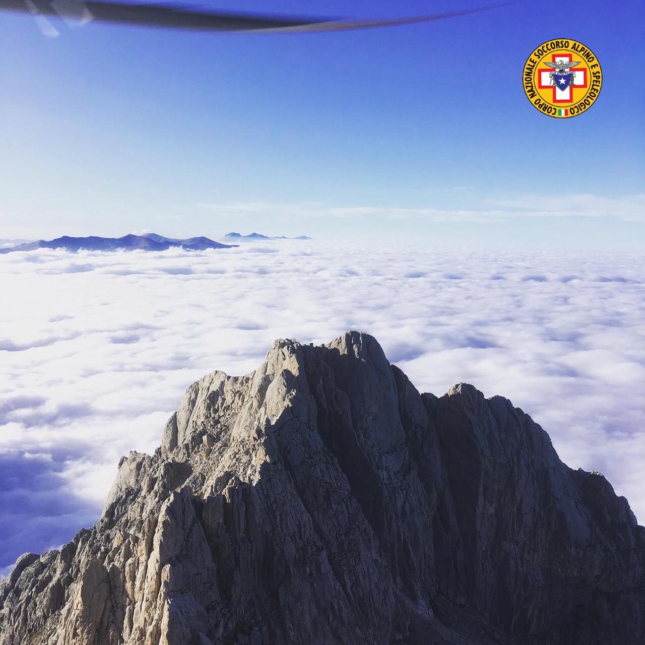 Gran Sasso, coppia di escursionisti inglesi ferita da caduta sassi