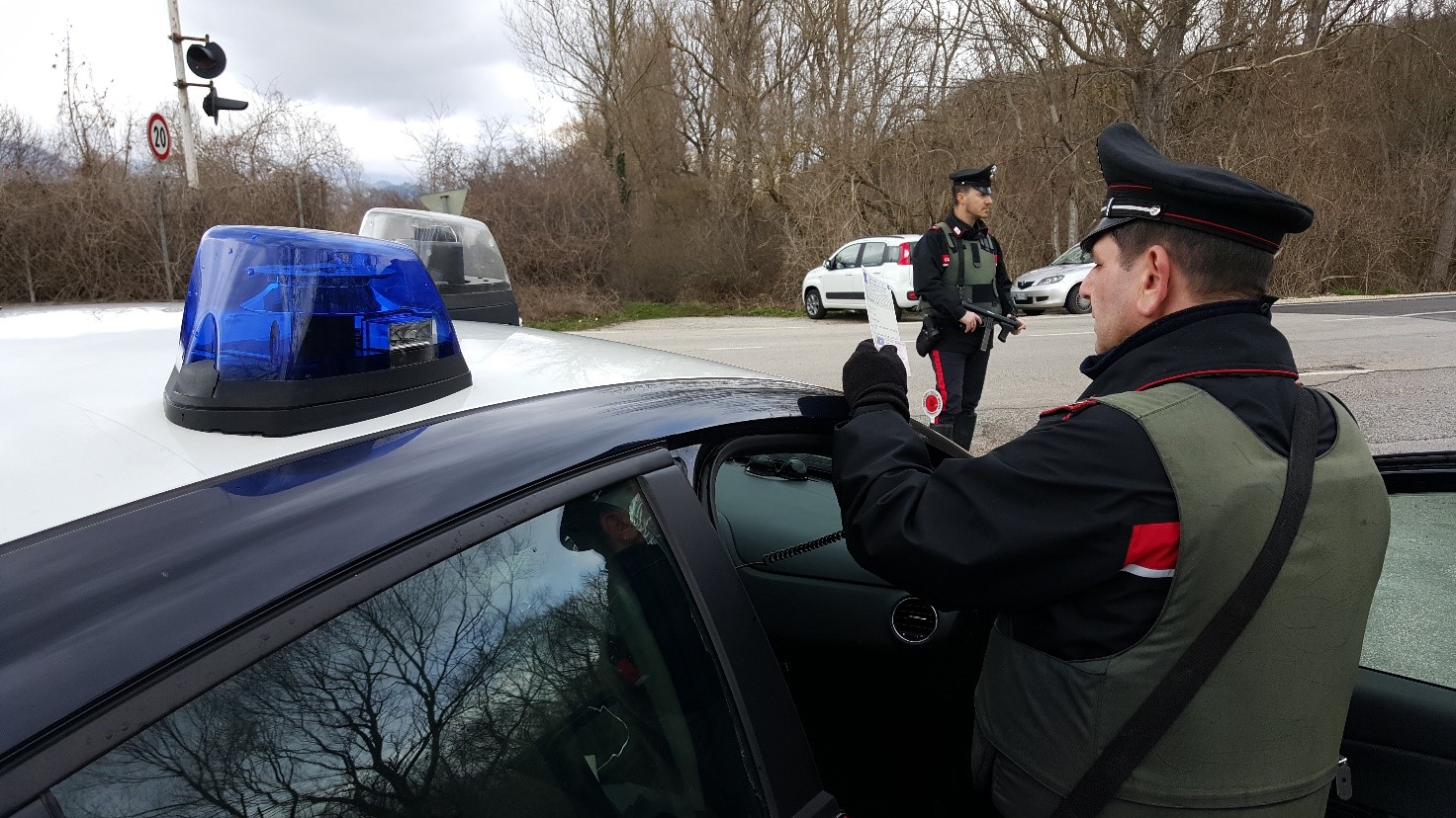 Pescasseroli, controlli antidroga dei Carabinieri, denunciate due donne 