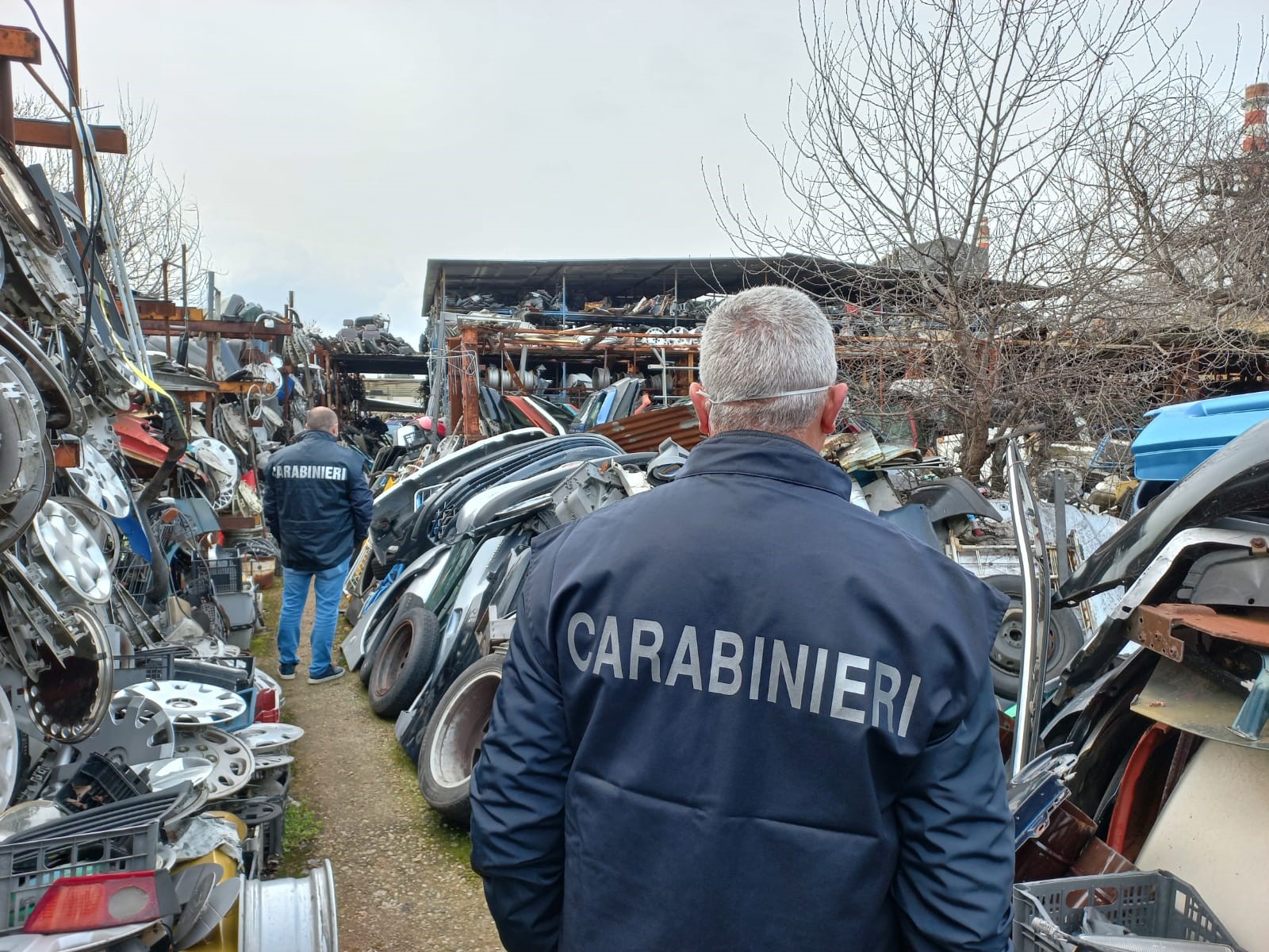 Vasto, gestione illecita di rifiuti e discarica non autorizzata I Carabinieri della Tutela Forestale denunciano sei persone  