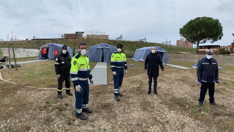 Coronavirus, da stasera a Pescara 18 senzatetto avranno cibo ed un posto dove stare 