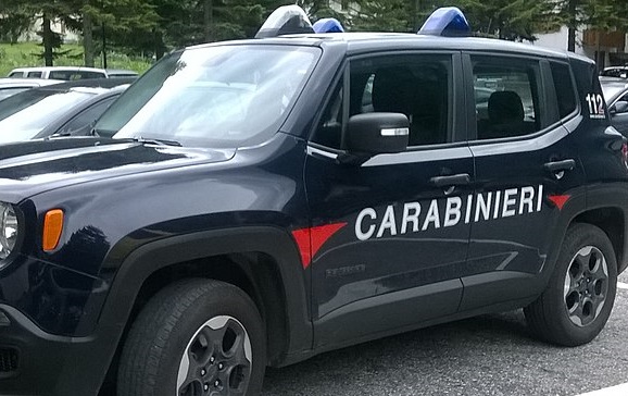 Prima gli chiede un prestito poi gli ruba i polli, denunciato dai Carabinieri di Casalincontrada