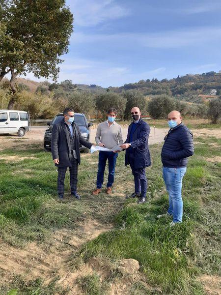 Chieti, sopralluogo nel cantiere del nuovo cimitero per verificare lo stato dei lavori