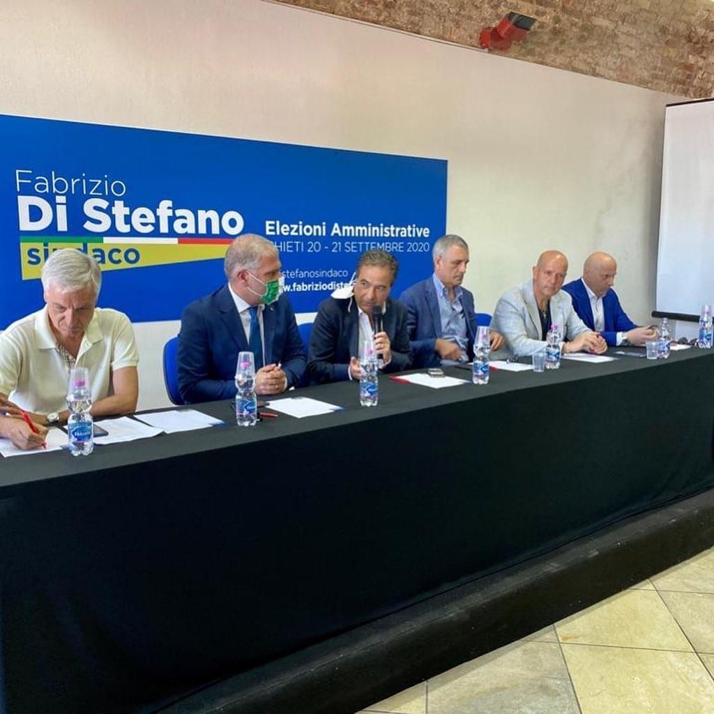 Elezioni Chieti, presentata la coalizione che sostiene il candidato sindaco Di Stefano, Forza Italia non c'è