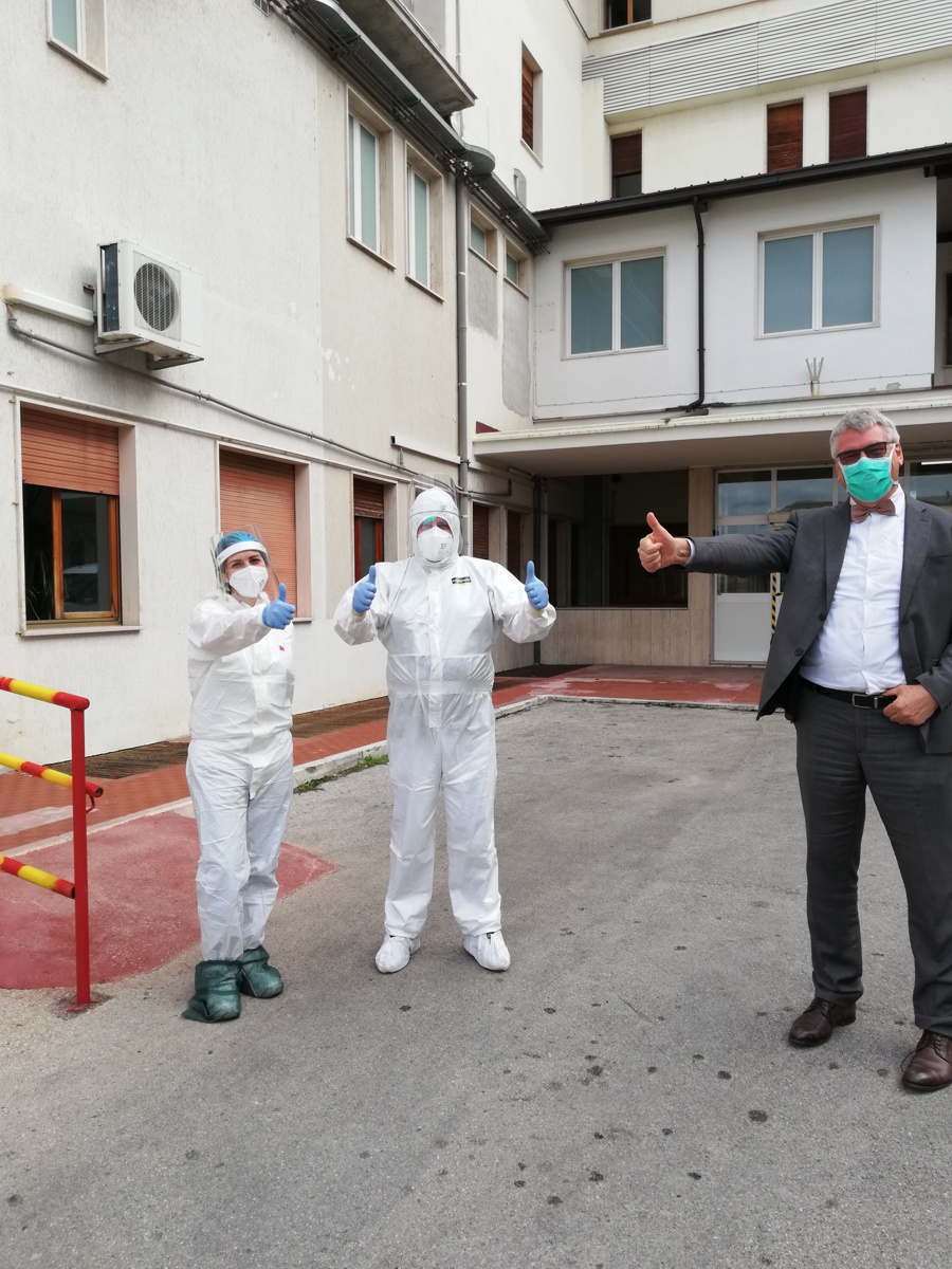 Coronavirus, niente file al drive in di Atessa, sopralluogo del manager Thomas Schael