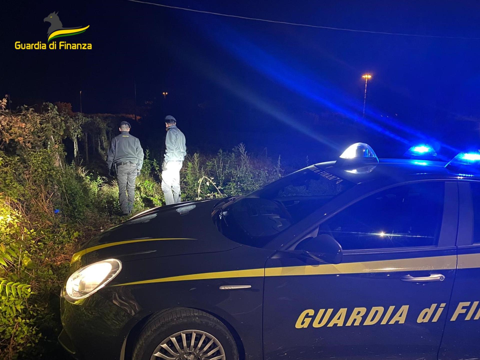 Vasto, piromane sorpreso mentre dava alle fiamme un terreno in coltivazione. Denunciato dalla Gdf