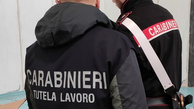 Teramo, sfruttavano i migranti nei campi, fermati madre e figlio