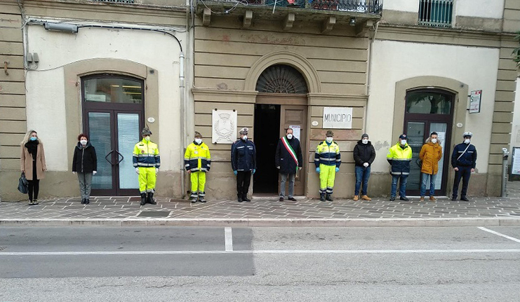 Un minuto di silenzio a Fossacesia per le vittime del coronavirus