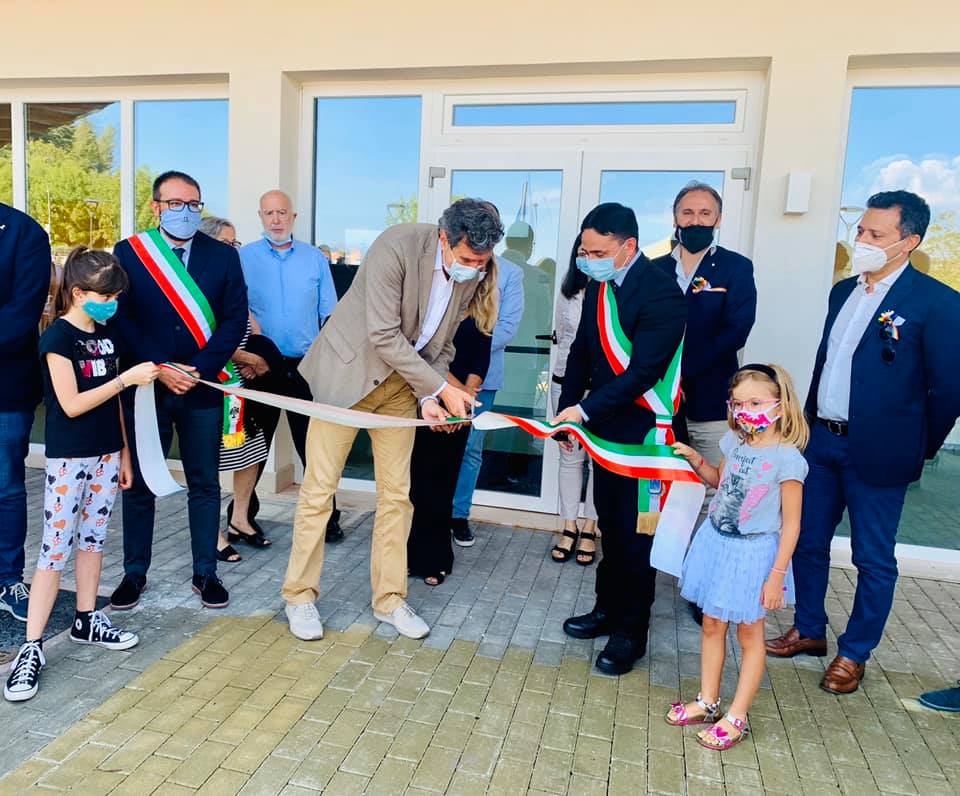 Oricola, inaugurato nuovo complesso scolastico, dedicato al patriota Livio Mariani 