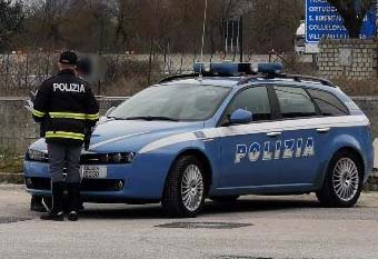 Pericolo sull'A/14 Pescara, camionista ubriaco fermato in autostrada dalla Polizia di Stato