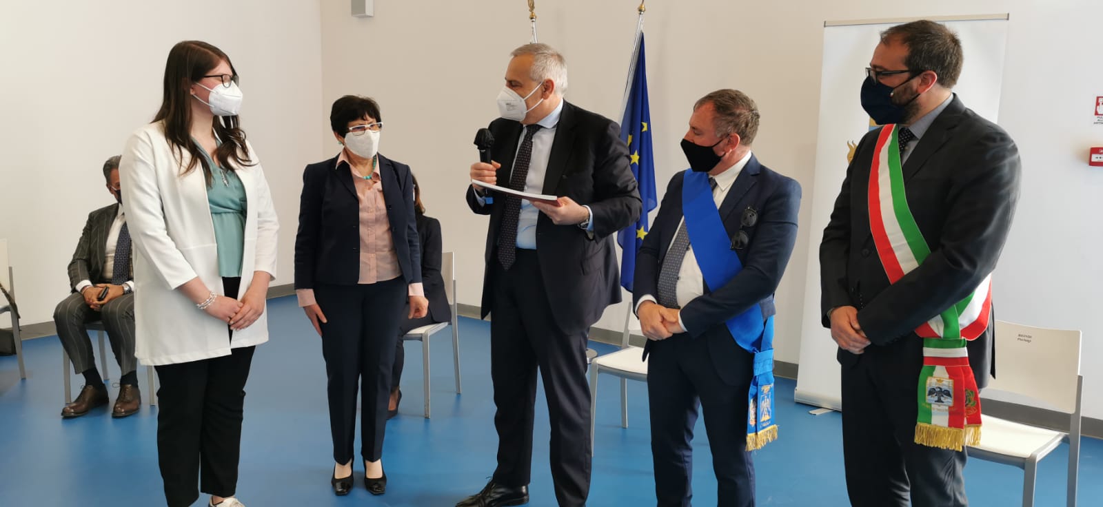 Presentato alla presenza del Capo della Polizia il volume “uno scatto in blu: la Provincia dell’Aquila attraverso gli occhi dei poliziotti”.