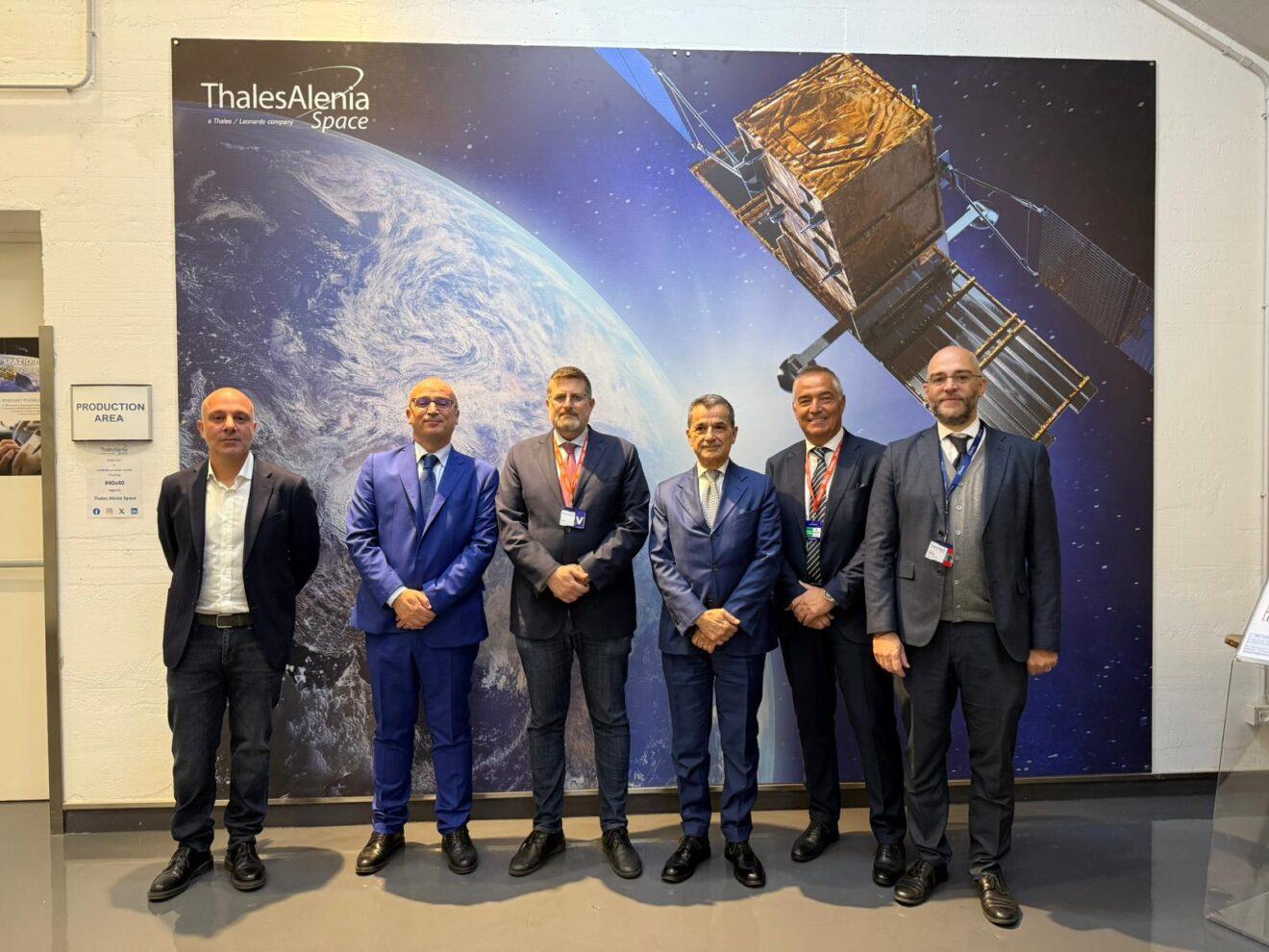 Ricerca: Santangelo in visita a Thales Alenia, eccellenza del territorio