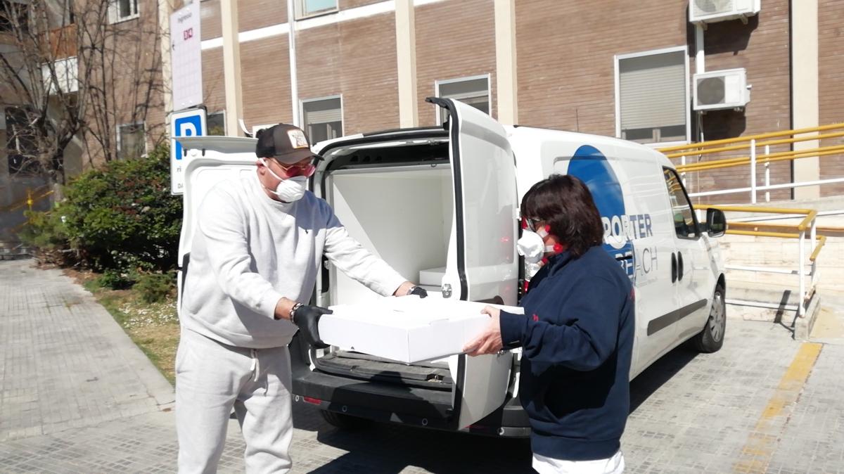 Coronavirus, la solidarietà di Supporter management, 600 pizze per gli operatori dell'Ospedale di Lanciano