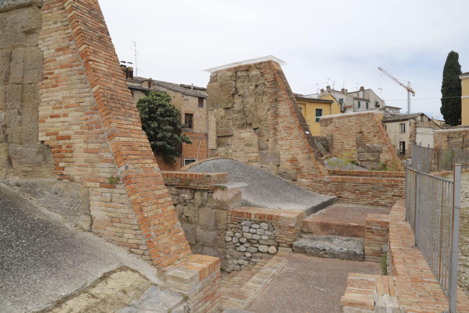 Teatro romano di Teramo, Marsilio: al via il cantiere per recuperare un prezioso pezzo di memoria restituita