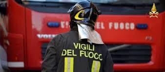 Incendio nella notte in uno stabile del centro storico di Loreto Aprutino(Pe)